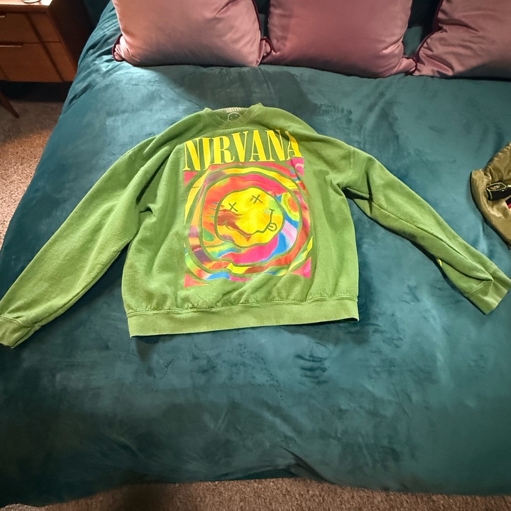 Urban Outfitters S/M NIRVANA Green Psychedelic Smiley Crewneck Sweatshirt